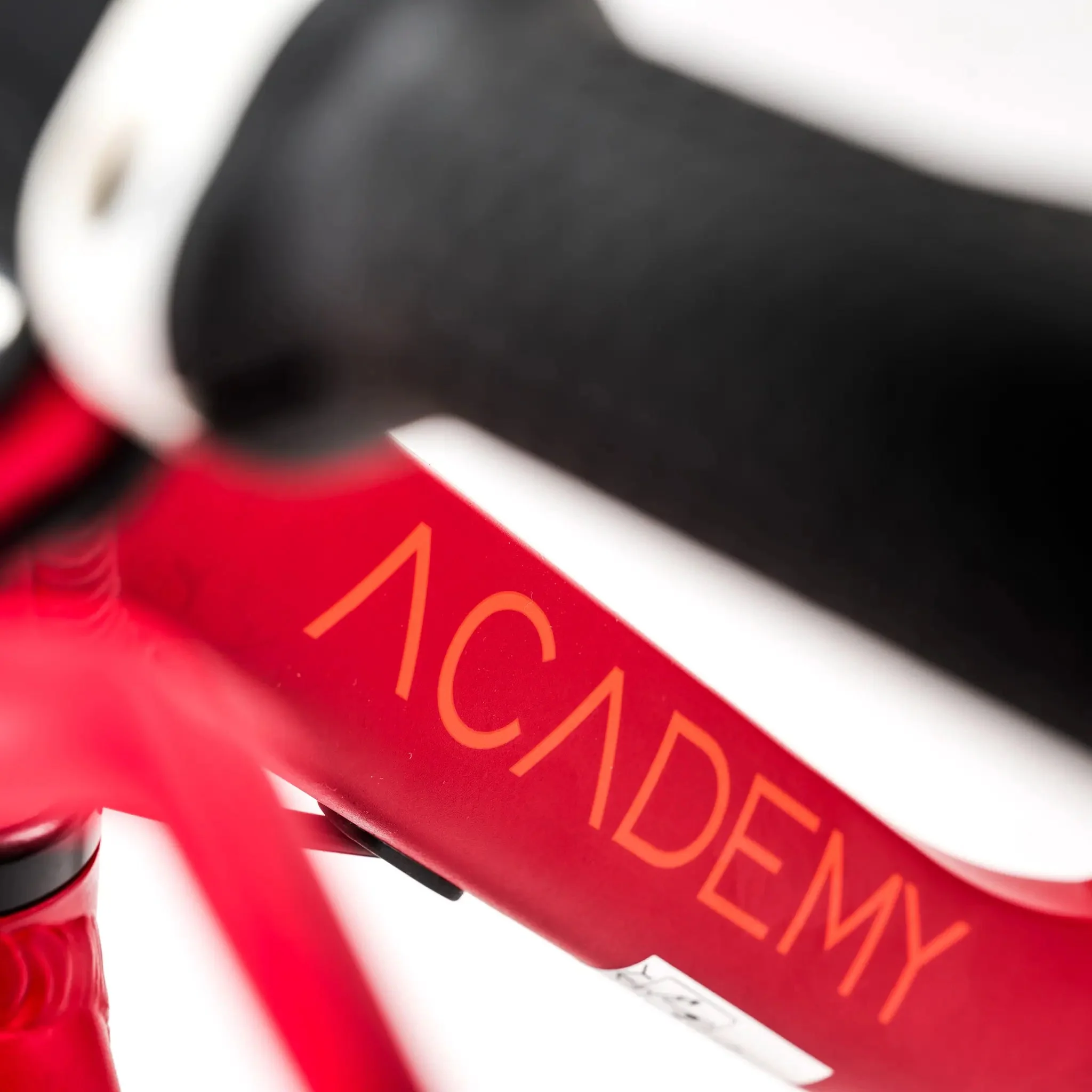 ACADEMY Grade 1 12" Red (2026) - Image 5