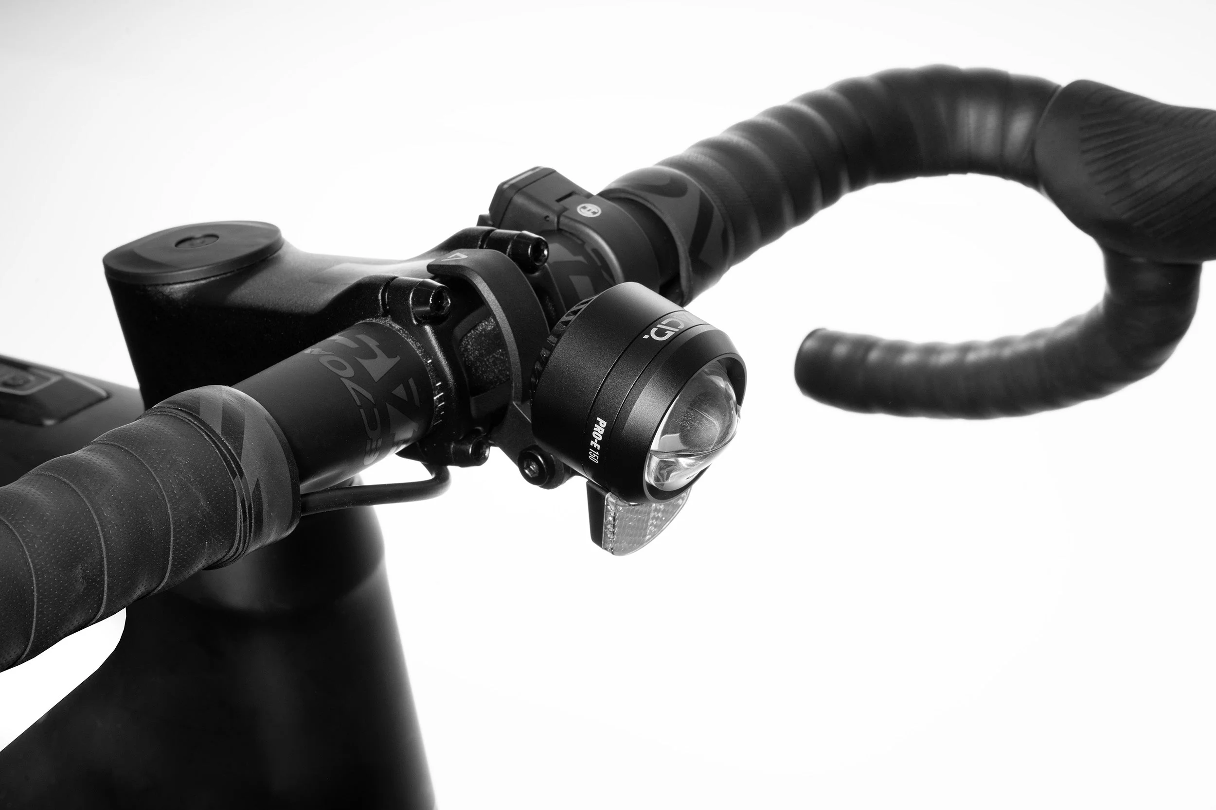 ACID E-Bike Frontlicht PRO-E 150 X-Connect black - Image 4