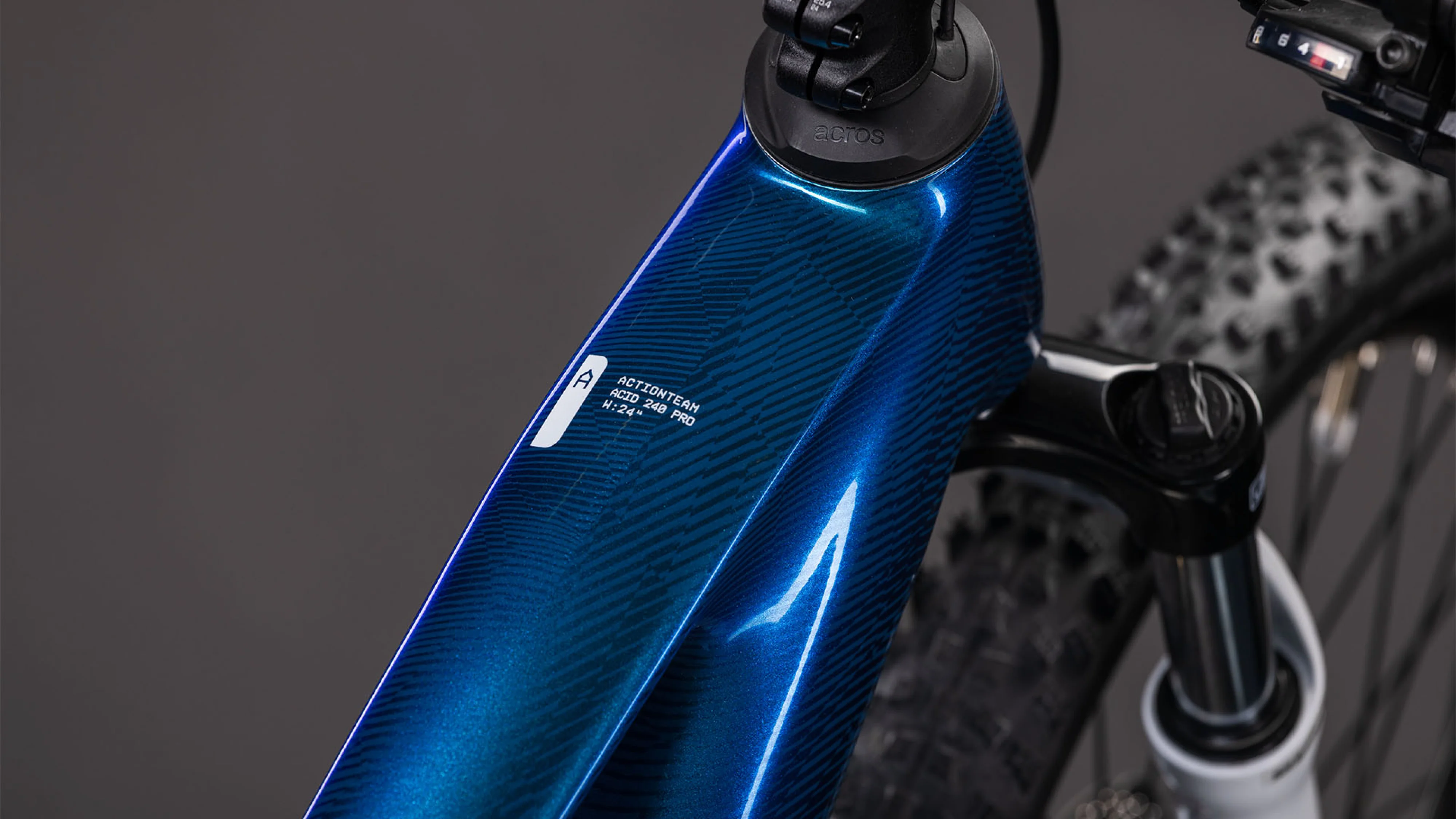 Cube Acid 240 Hybrid Rookie Pro 400X actionteam (2026) - Image 2