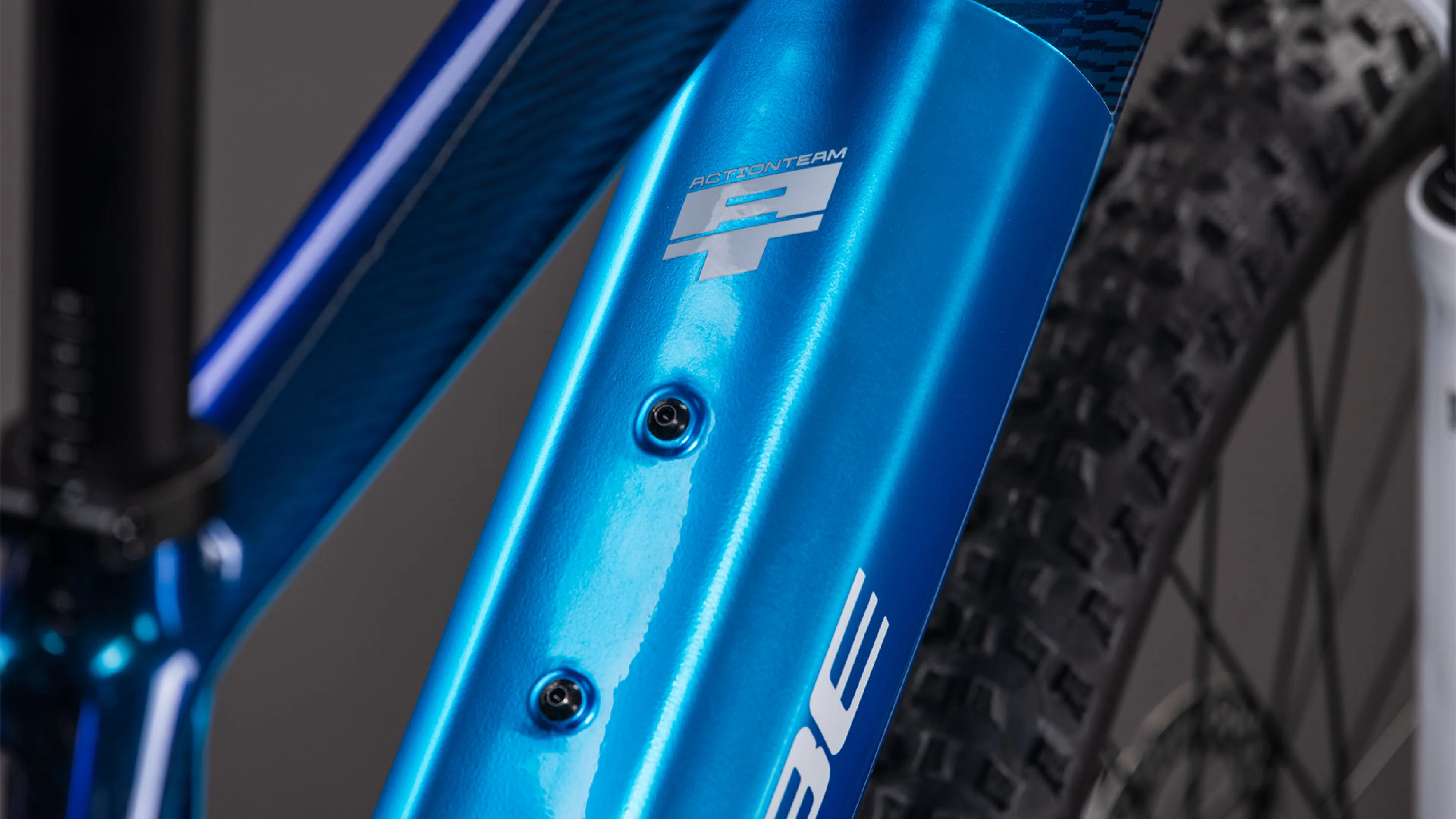 Cube Acid 240 Hybrid Rookie Pro 400X actionteam (2026) - Image 3