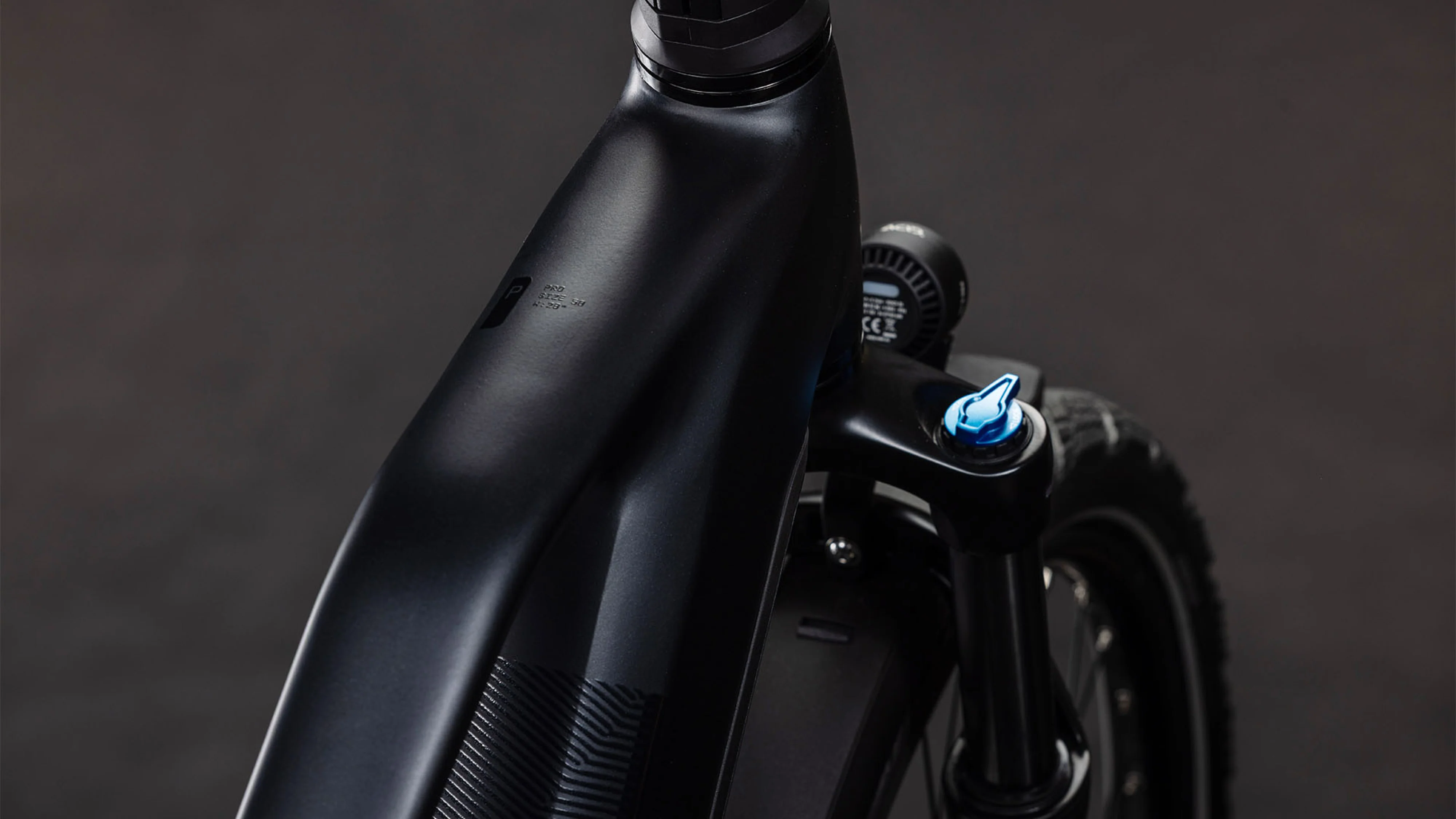 Cube Kathmandu Hybrid Pro 800 Trapez coal´n´black (2026) - Image 2