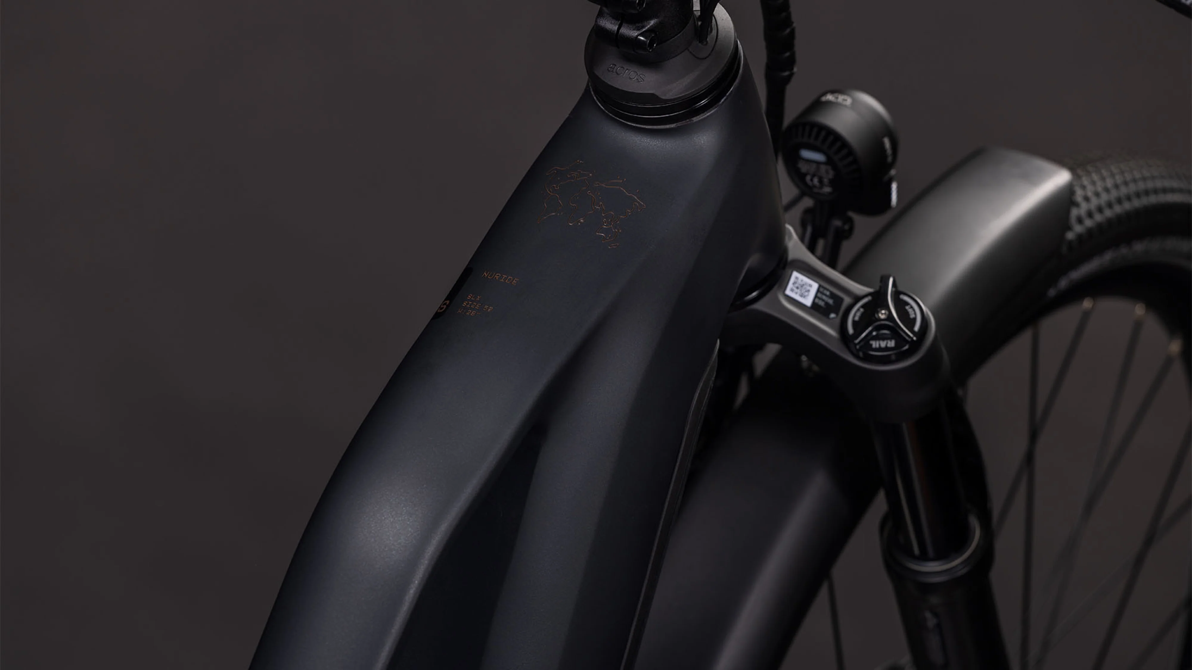 Cube Nuride Hybrid SLX 800 Trapez black´n´gold (2026) - Image 2