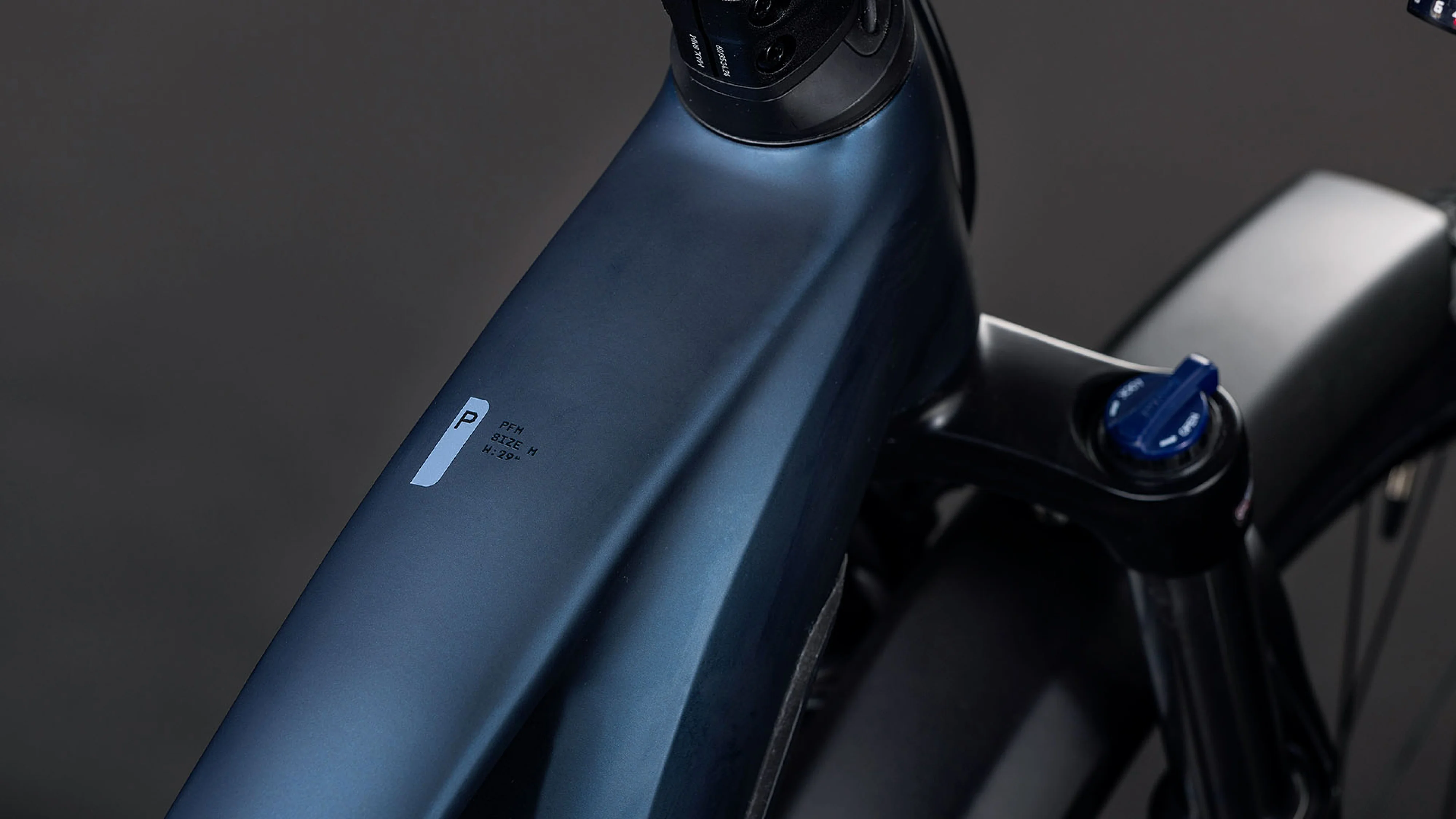 Cube Reaction Hybrid Performance 600 FE indigoblue´n´reflex (2026) - Image 2