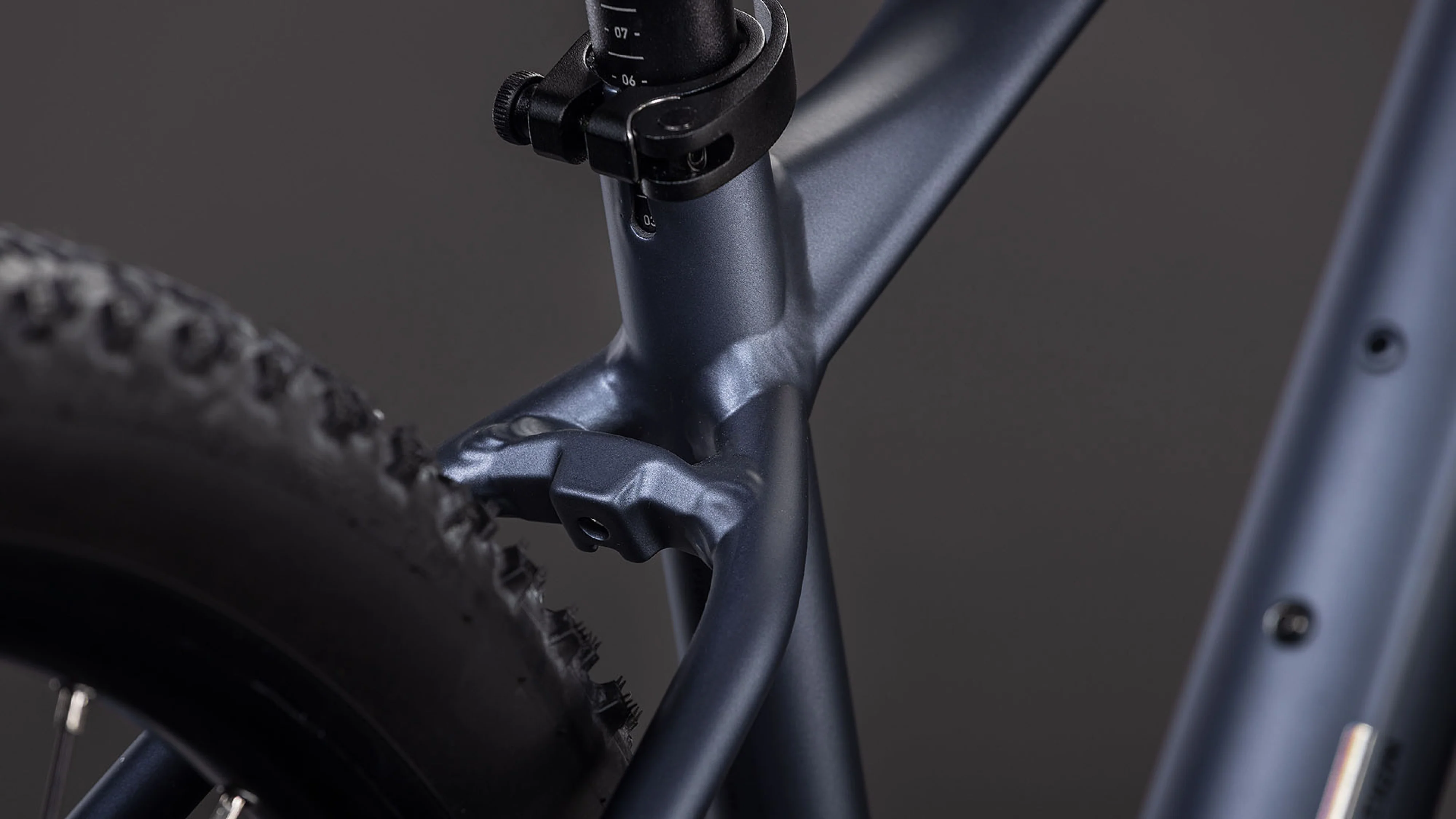 Cube Reaction SLX metalicgrey´n´black (2026) - Image 4