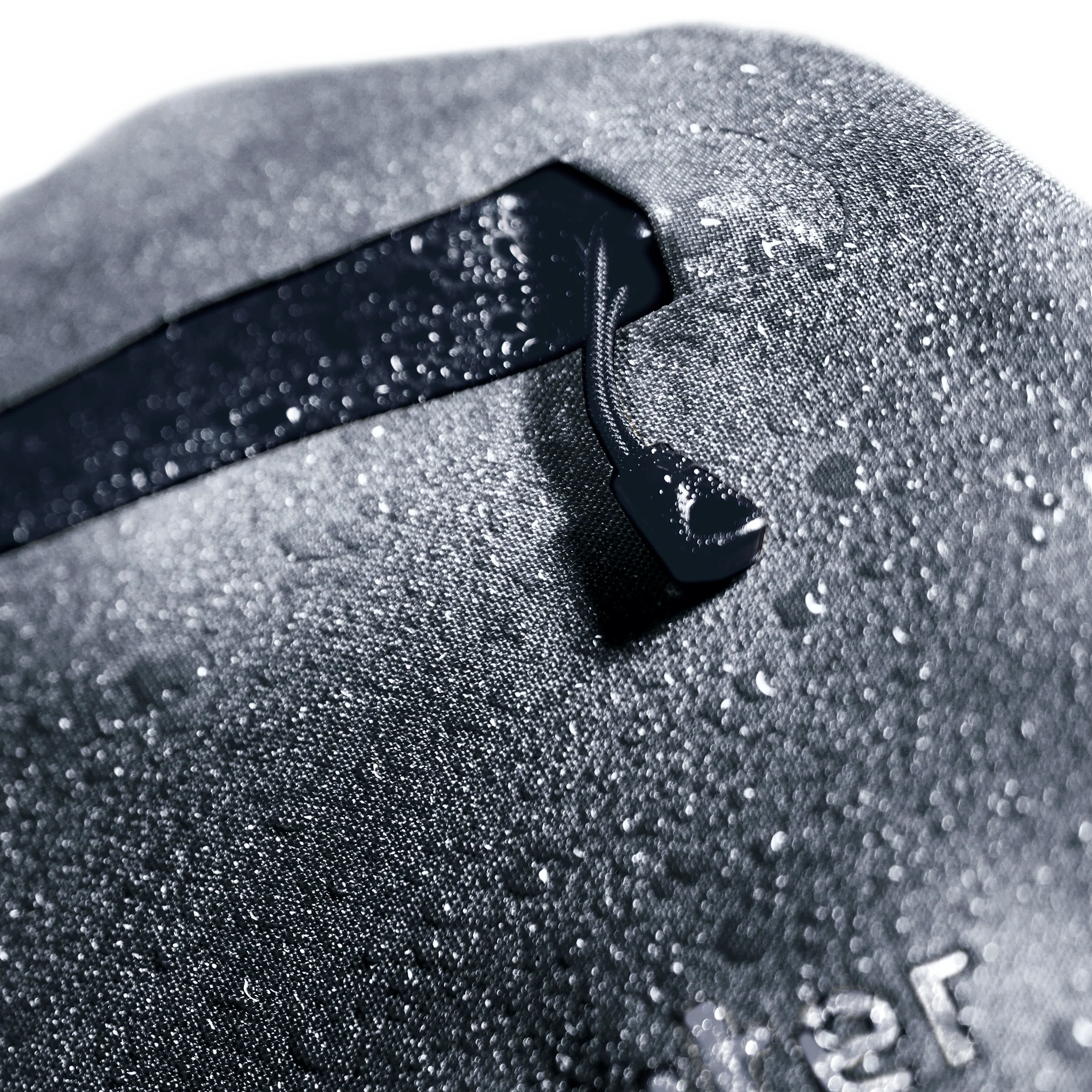 deuter Cabezon FB 6 Rahmentasche black - Image 4