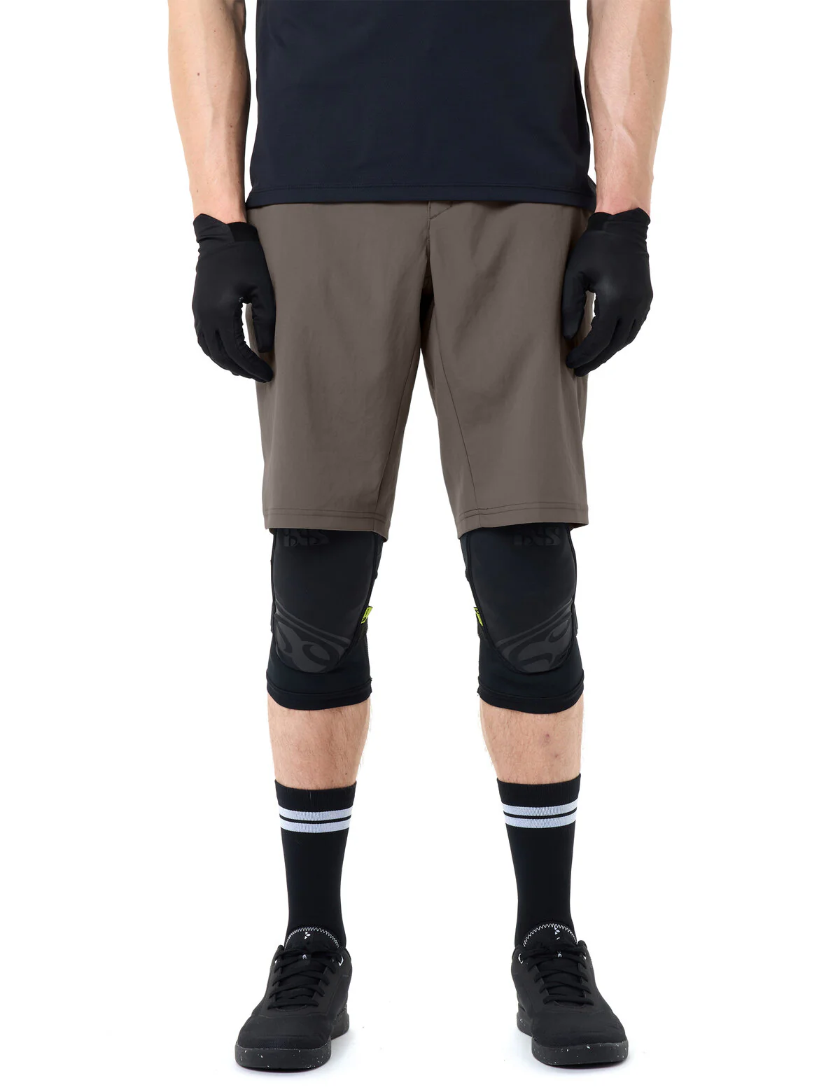 VAUDE Men's Loamer Base Shorts coconut/black - Image 6